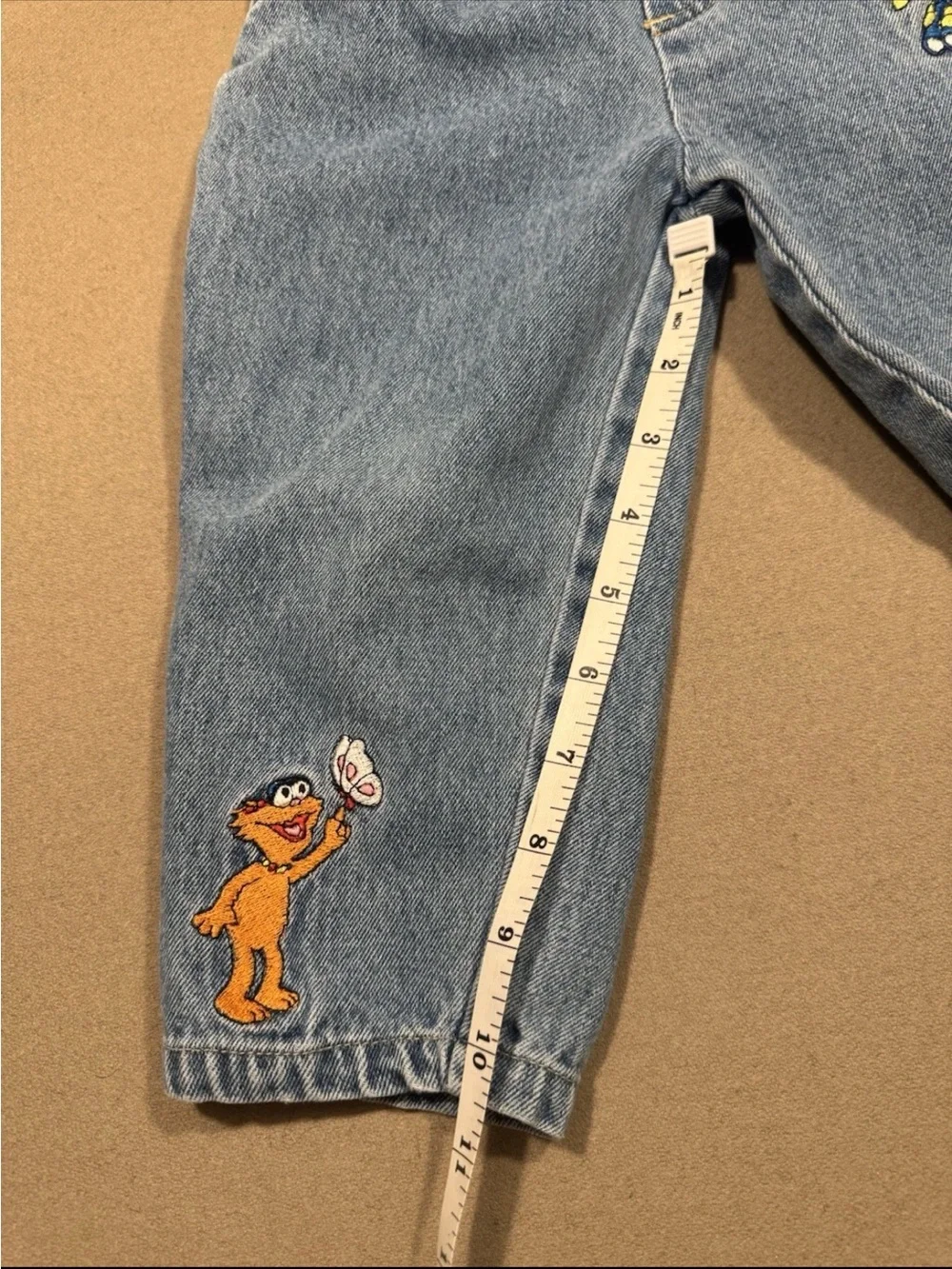 2T vintage rare embroidery girls jeans with big bird and Zoe